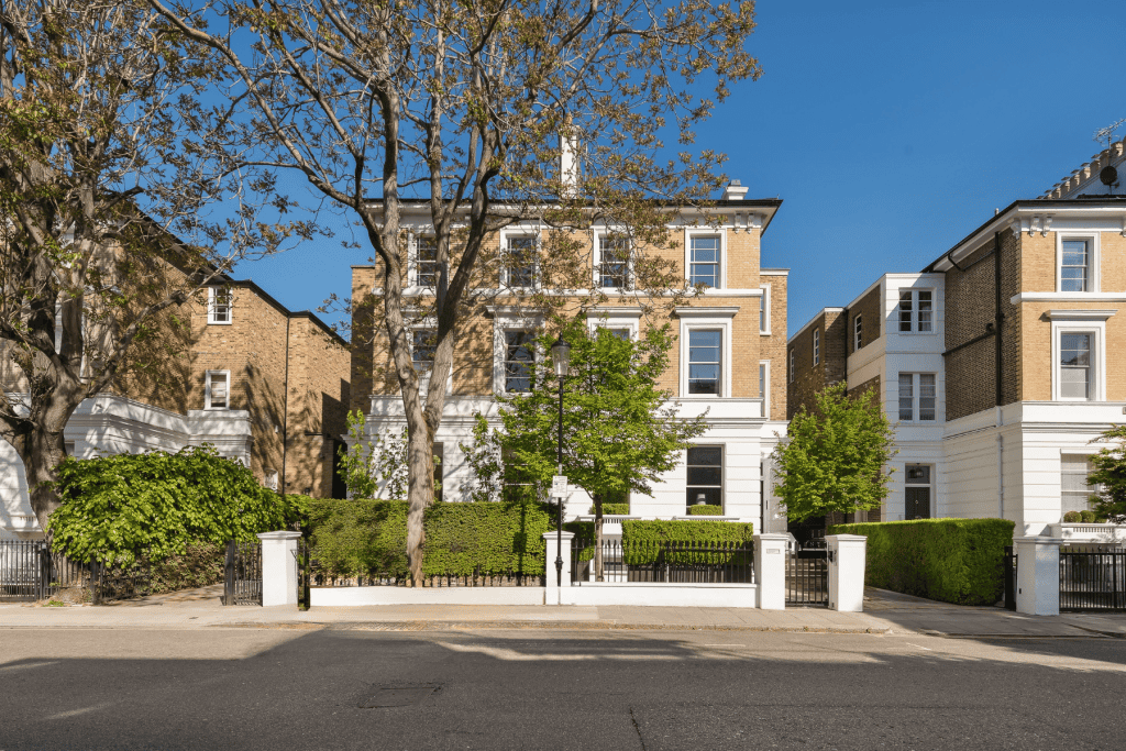 Prestigious Chelsea Family Home