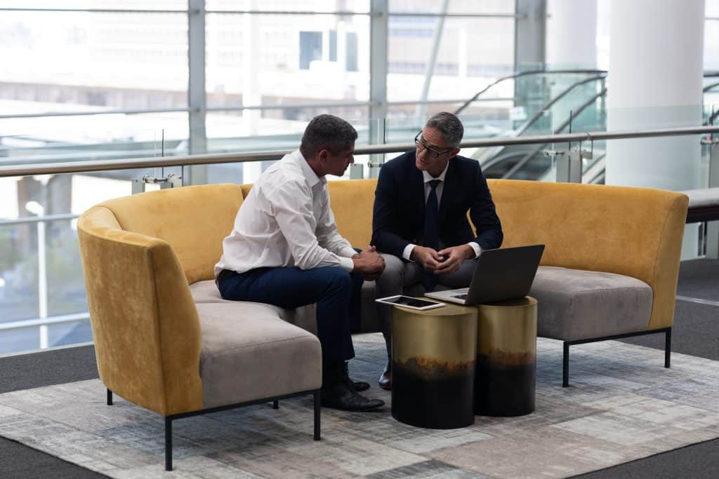 Dubai mortgage consultation process with UAE banking experts