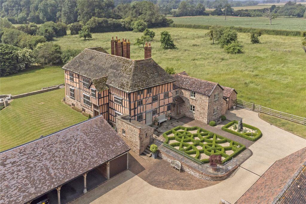 6-Bedroom Equestrian Property