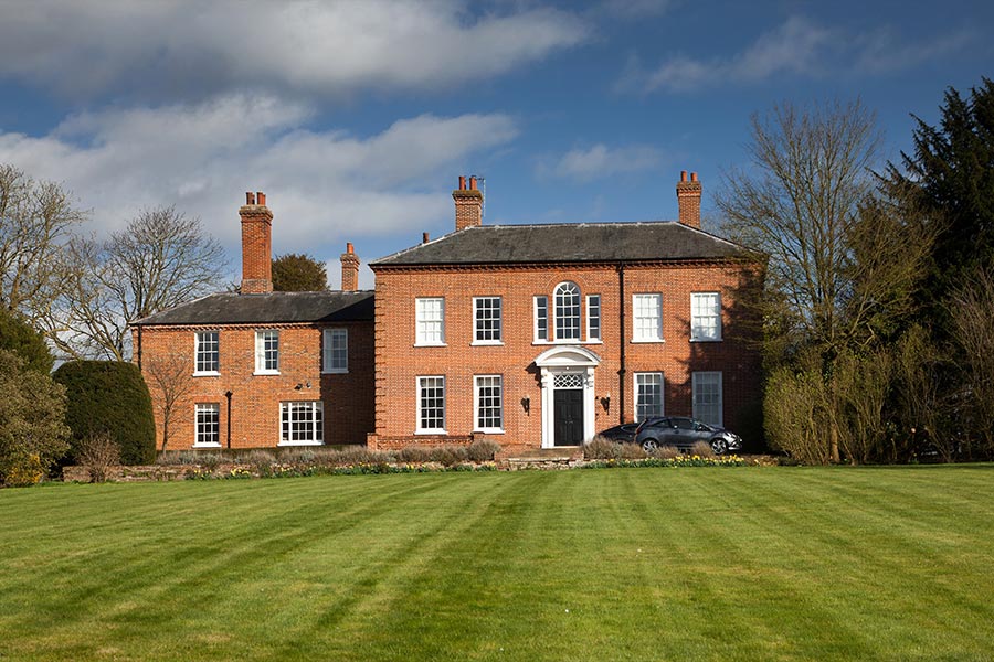 Securing a £1.26 Million Bridging Loan for a UK Expat