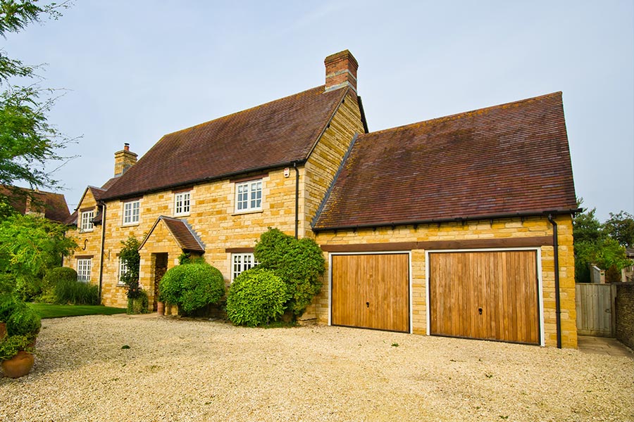 £1.43 Million Bridging Loan for a Self-Employed Professional