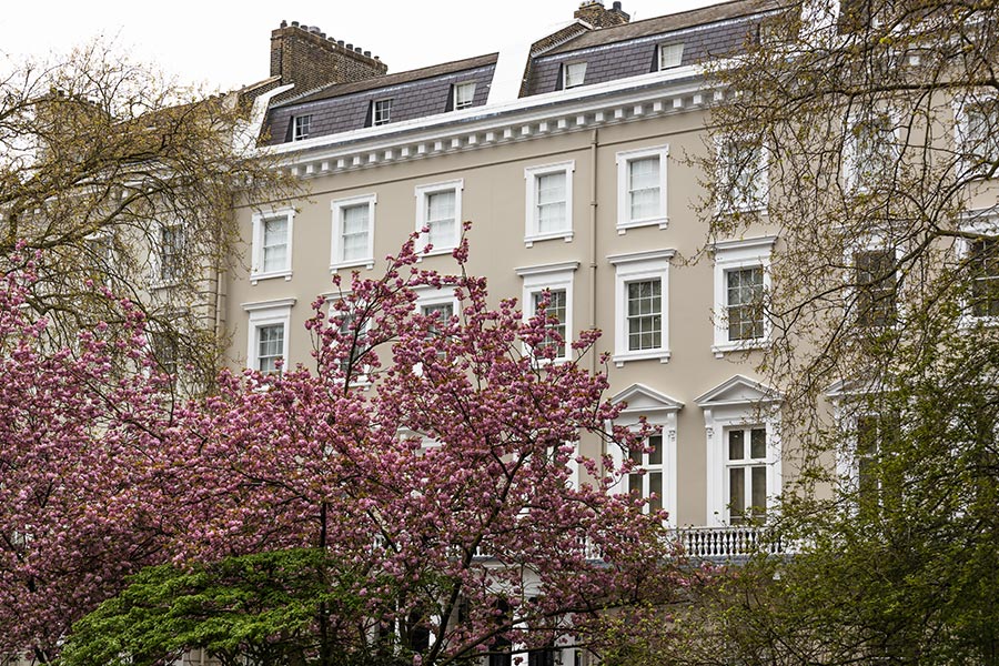 Interest-Only Mortgage for an International Investor with Cross-Border Assets