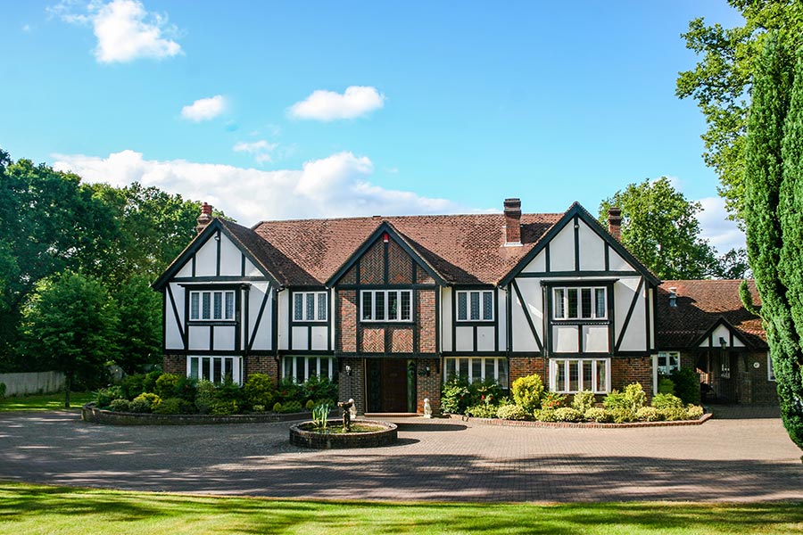 International Entrepreneur with Complex Income